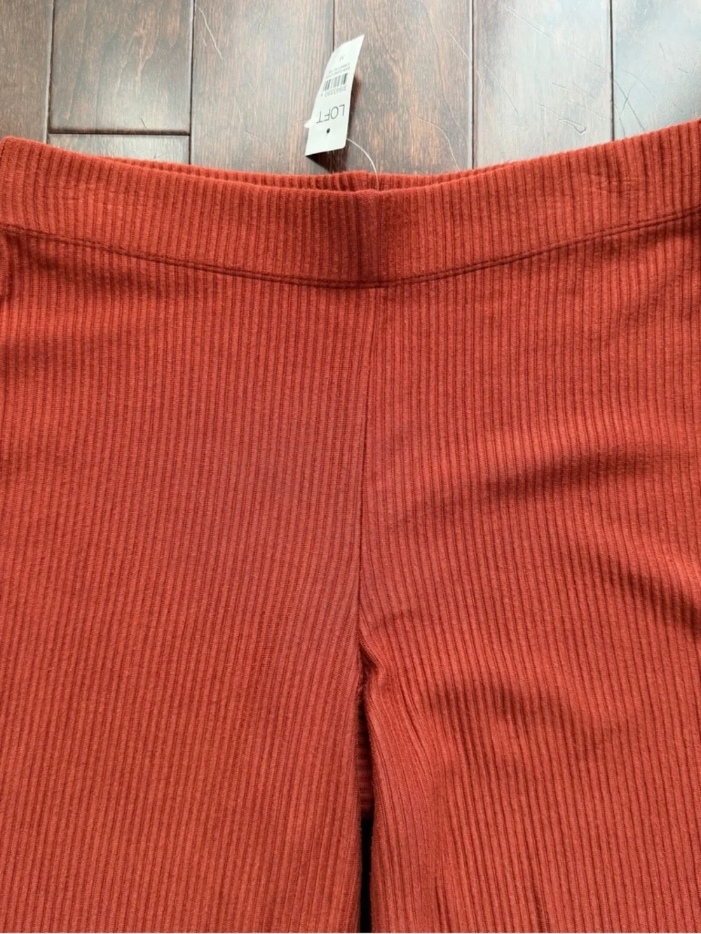 LOFT Women’s NWT Wide Legged Pants Size M Flowy Ribbed Burnt Orange Stretch Boho - Picture 2 of 5